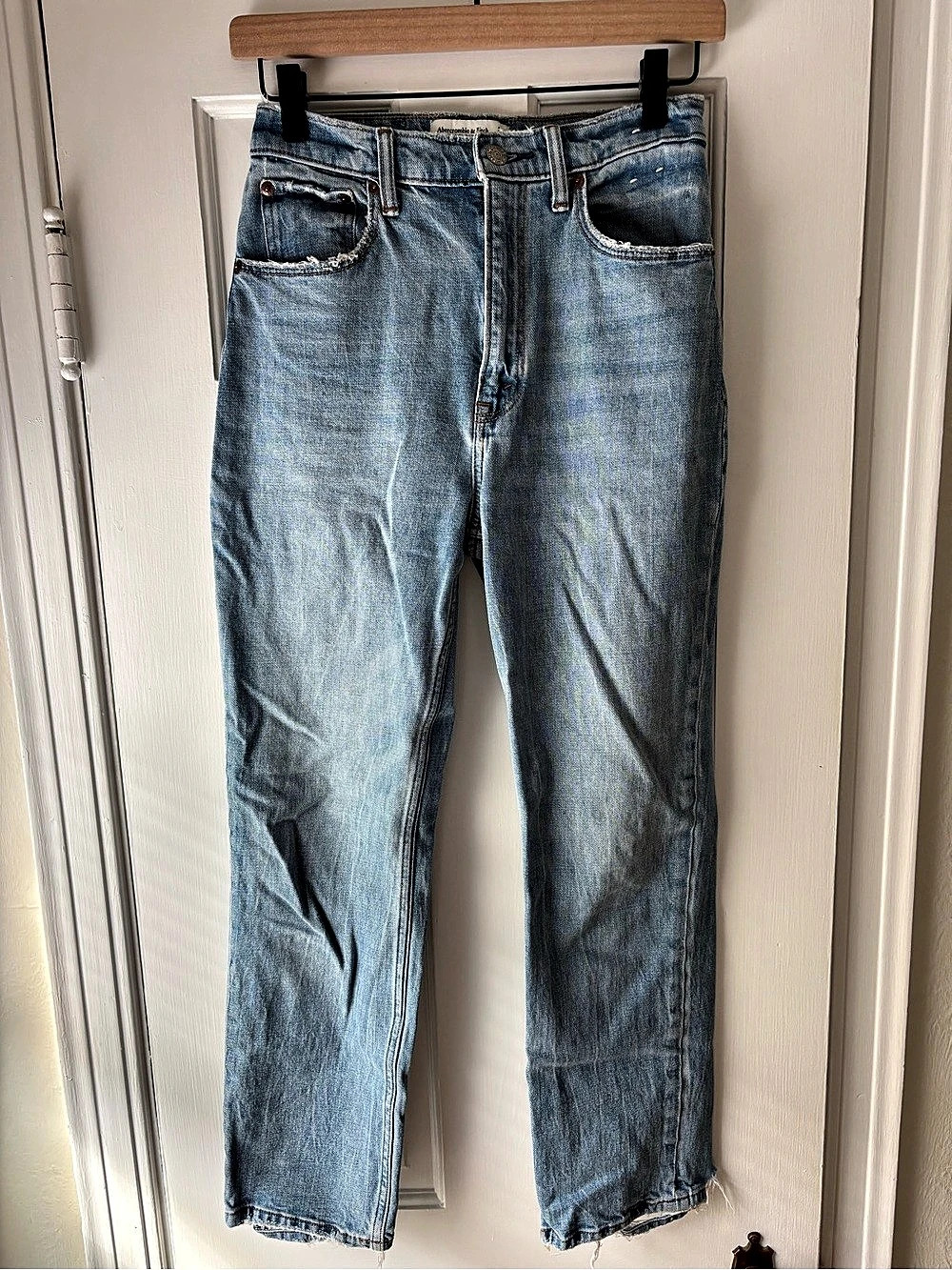 Abercrombie & Fitch The '90s Straight Ultra High Rise Jeans Blue